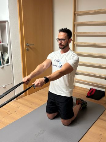 Wenn der Oberkörper rund wird: Rundrücken verstehen und entgegenwirken